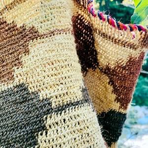 Meet your Posher, Khuyaq